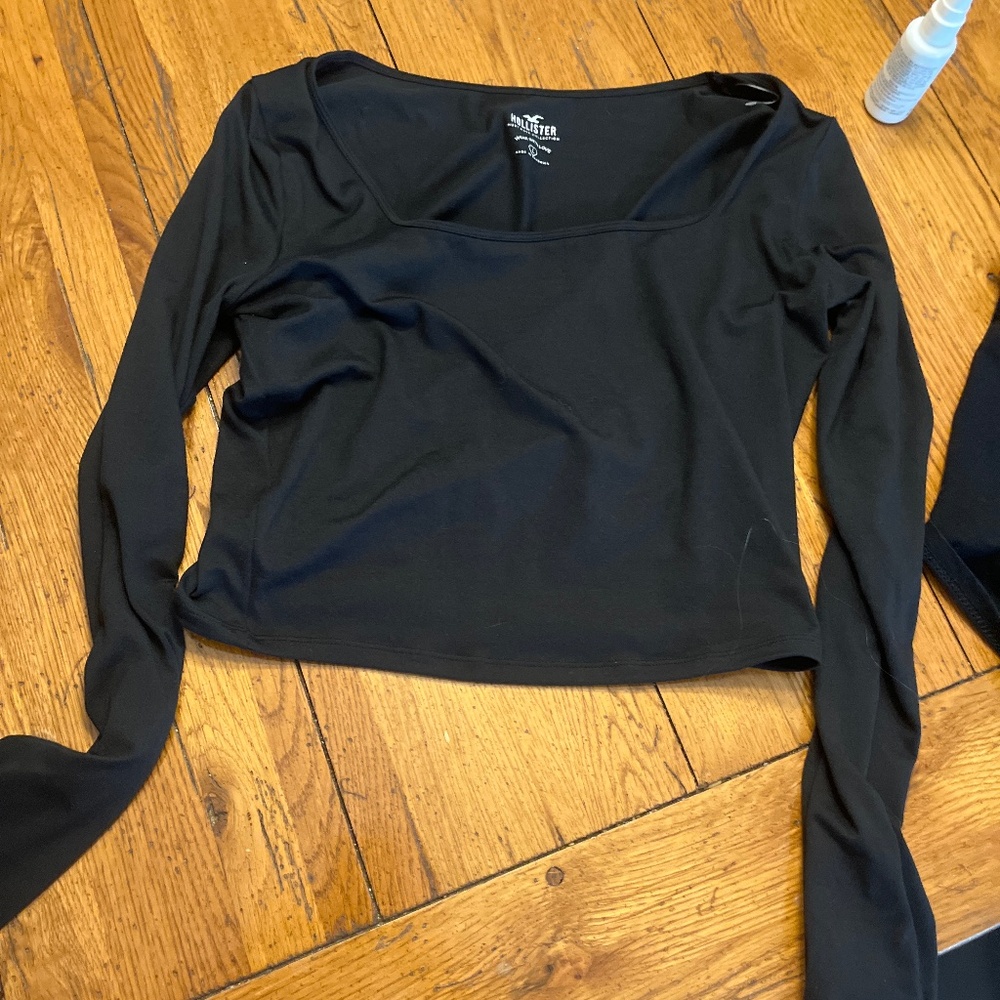 Hollister long sleeve scoop neck